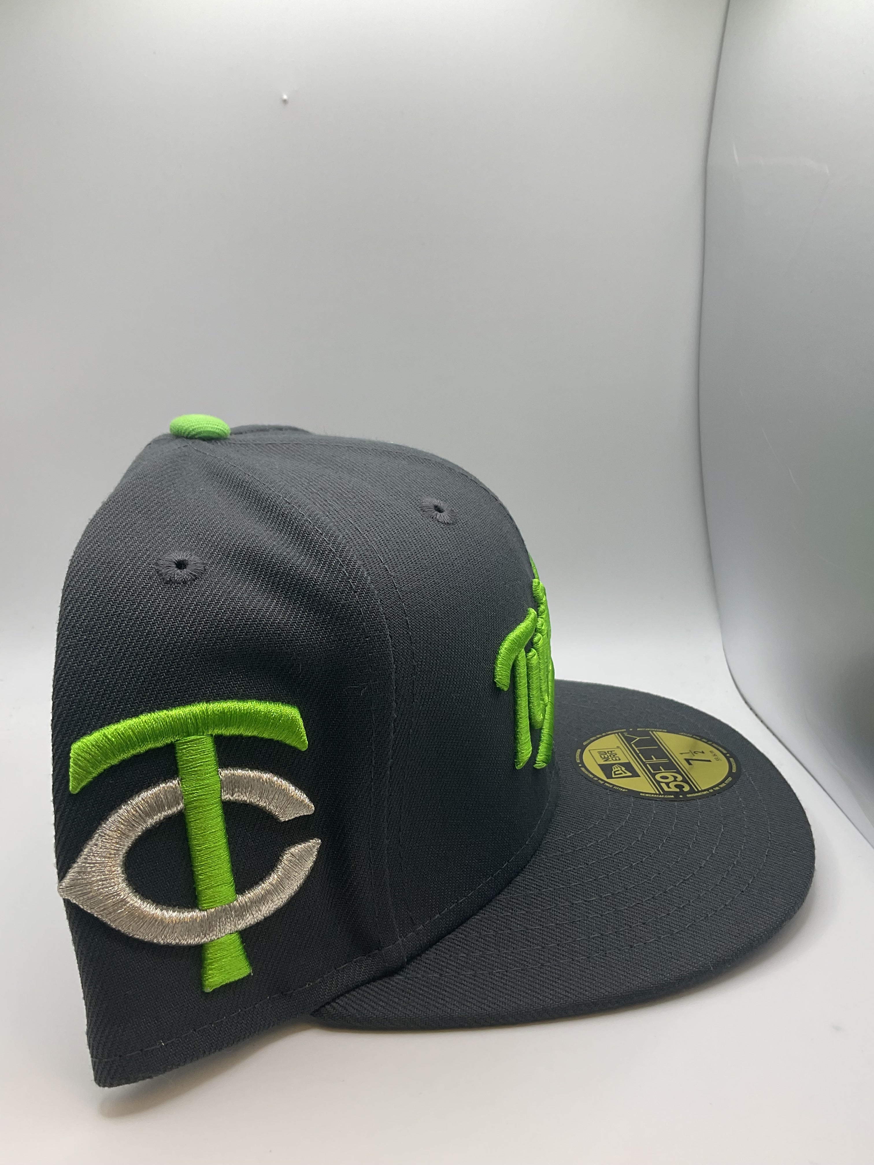 Minnesota Twins New Era 59Fifty Fitted Hat - Size 7 1/2