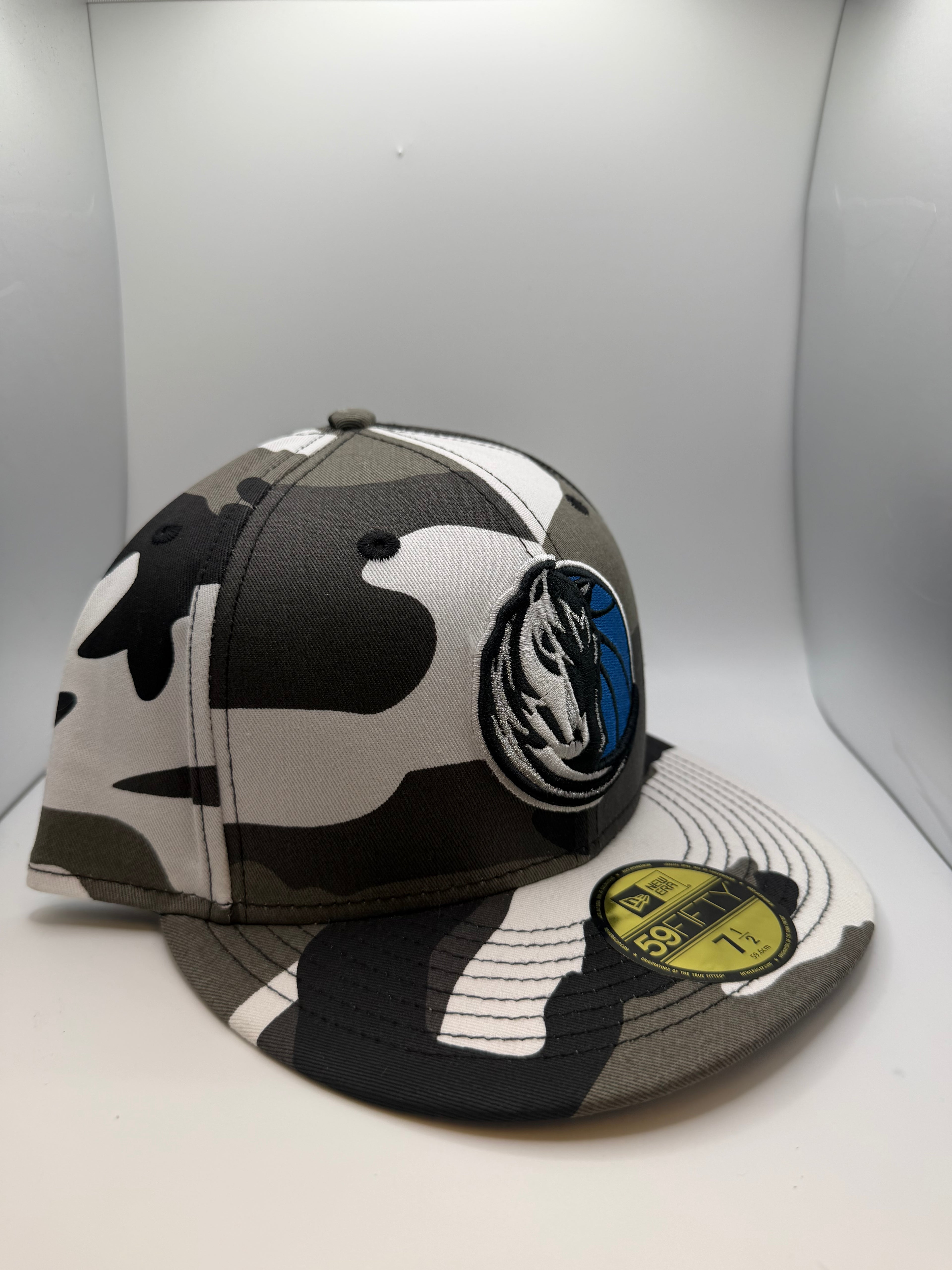 Dallas Mavericks 59Fifty Fitted Hat - Size 7 1/2