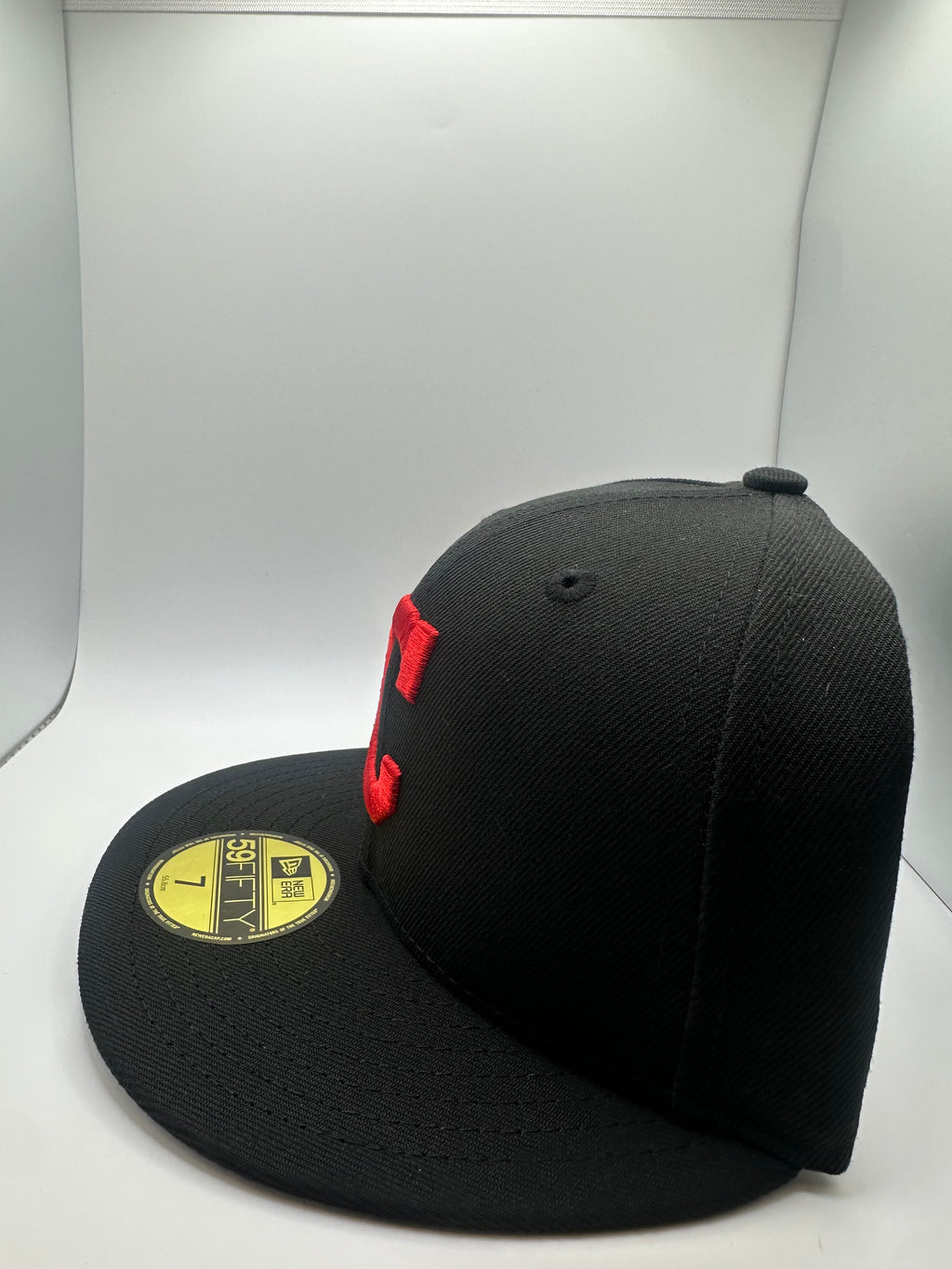 Cleveland Indians New Era 59Fifty Fitted Hat - Size 7