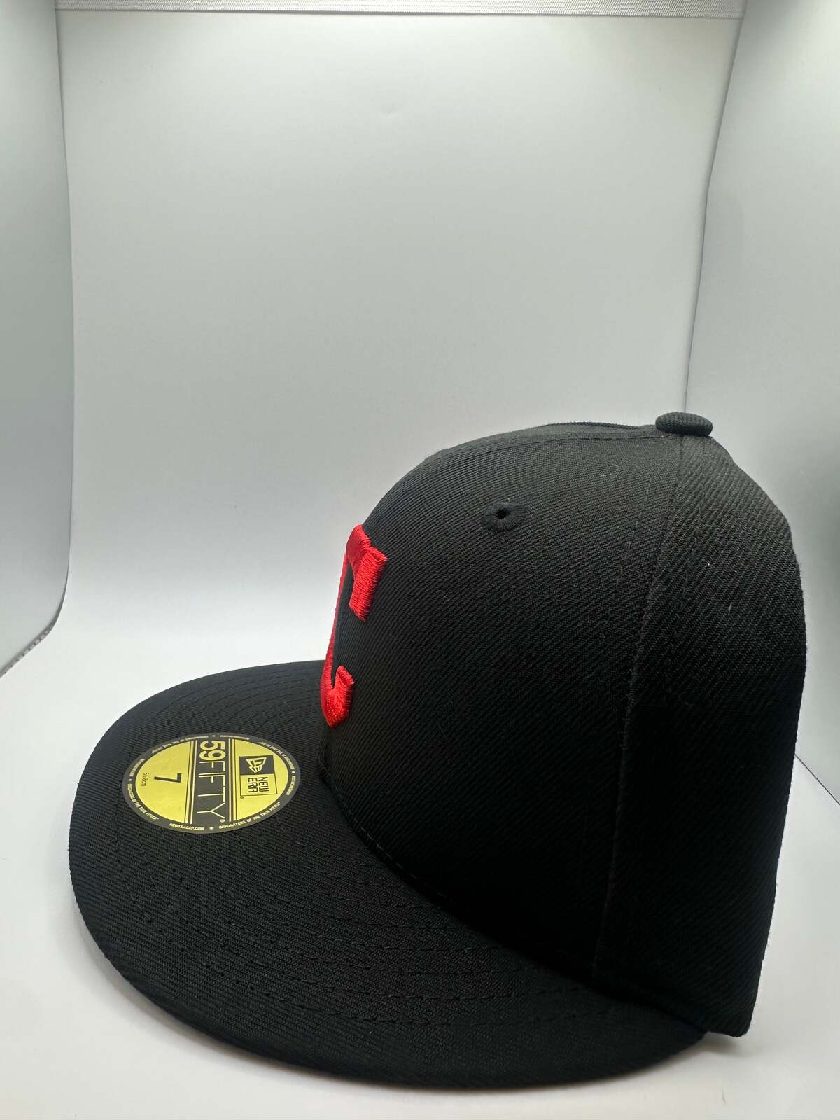 Cleveland Indians New Era 59Fifty Fitted Hat - Size 7