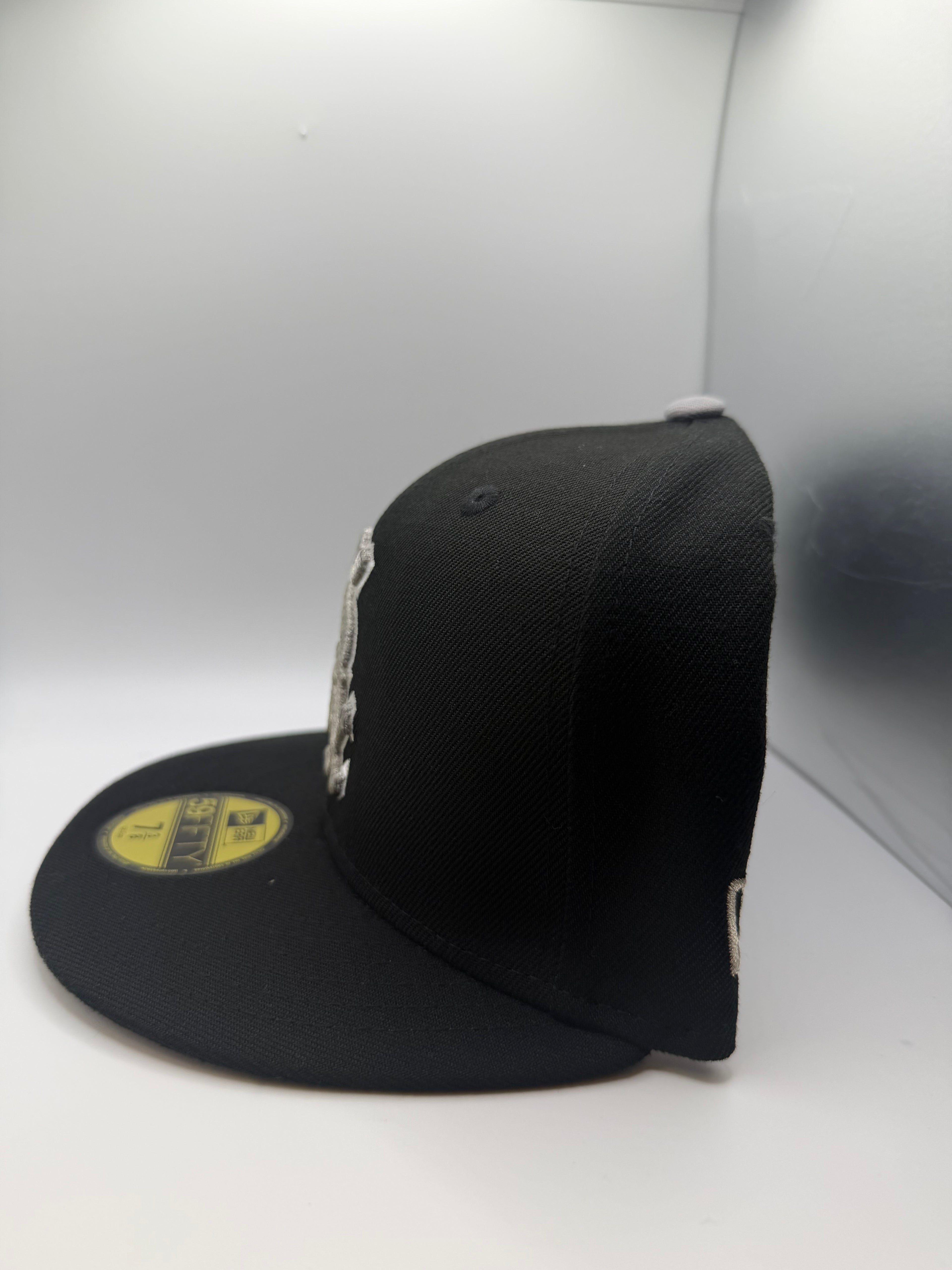 Chicago White Sox New Era 59Fifty Fitted Hat - Size 7 3/8