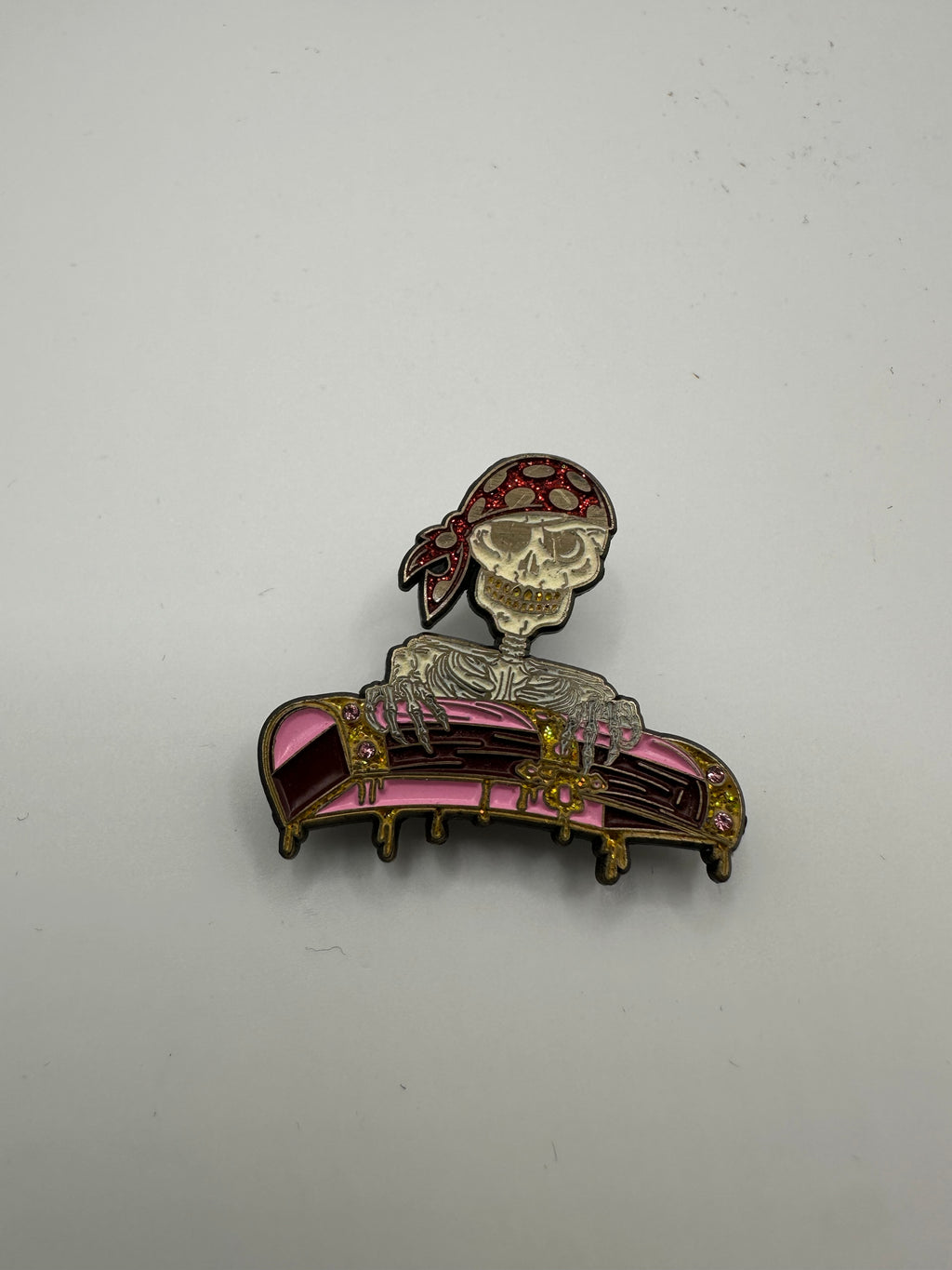 @724heatcheck "Pirate Chest" Red/Pink/White Hat Pin