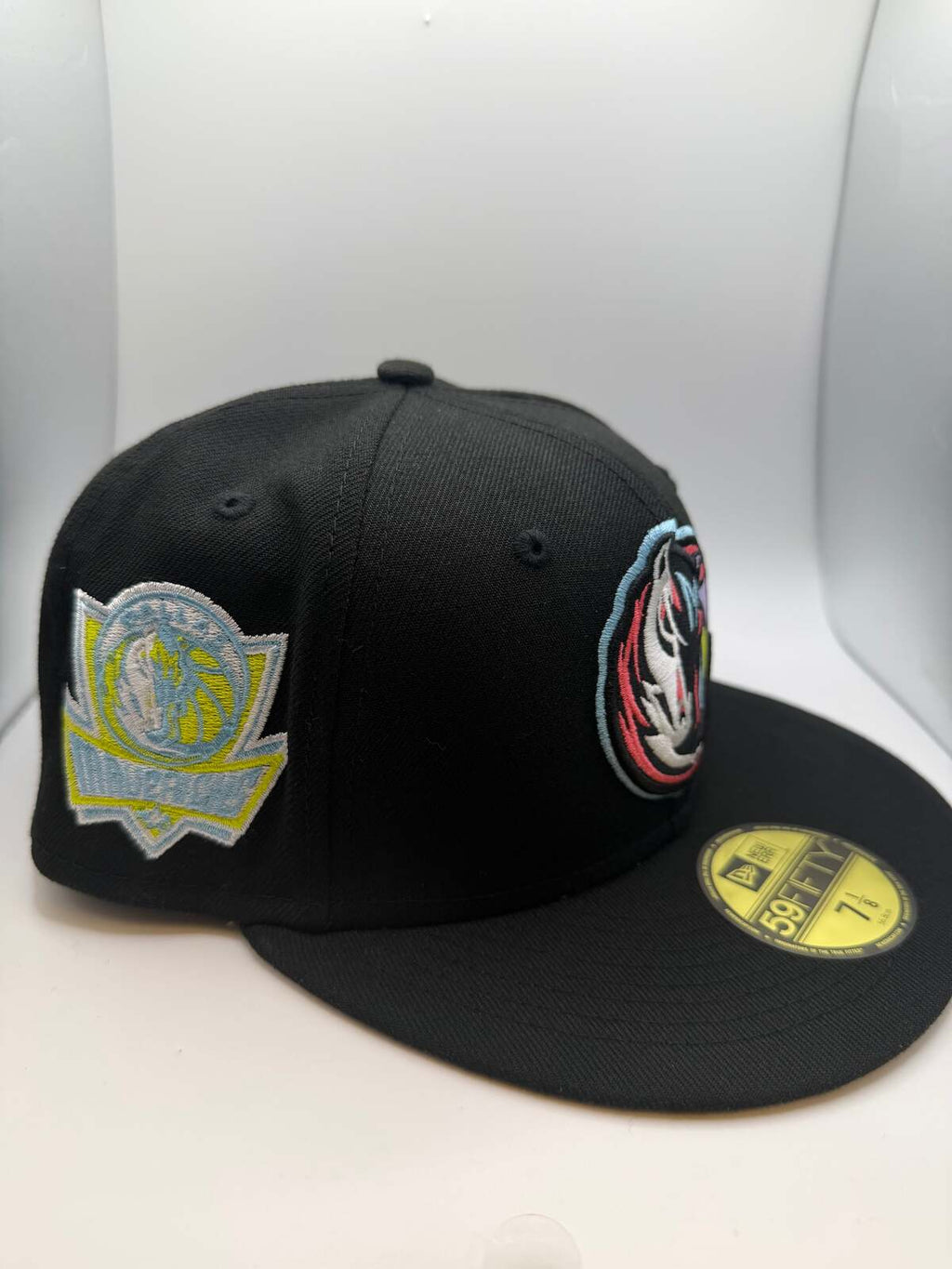 Dallas Mavericks New Era 59Fifty Fitted Hat - Size 7 1/8