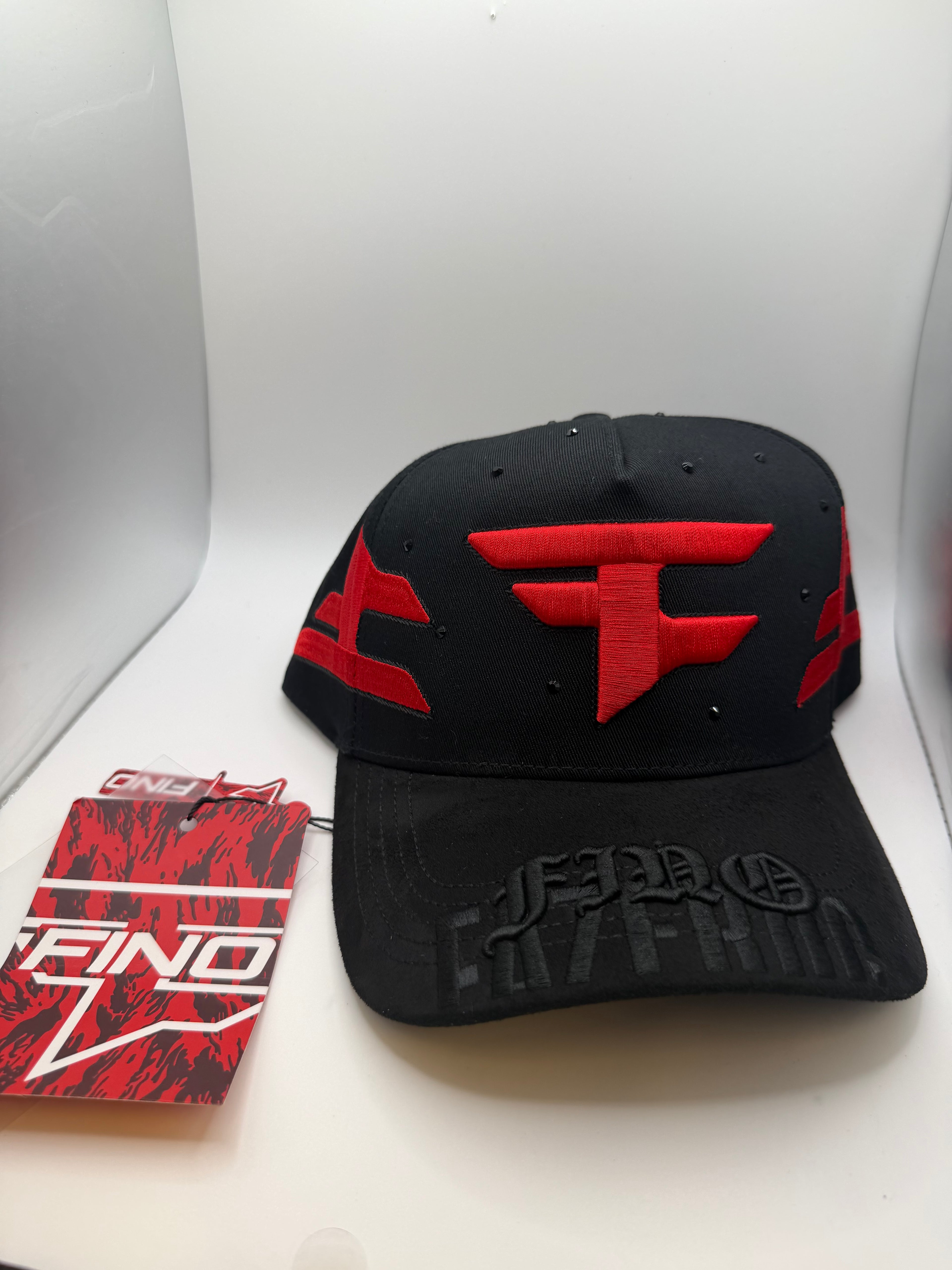 Gallo Fino X Faze Rug "FAZE" - HAT ONLY