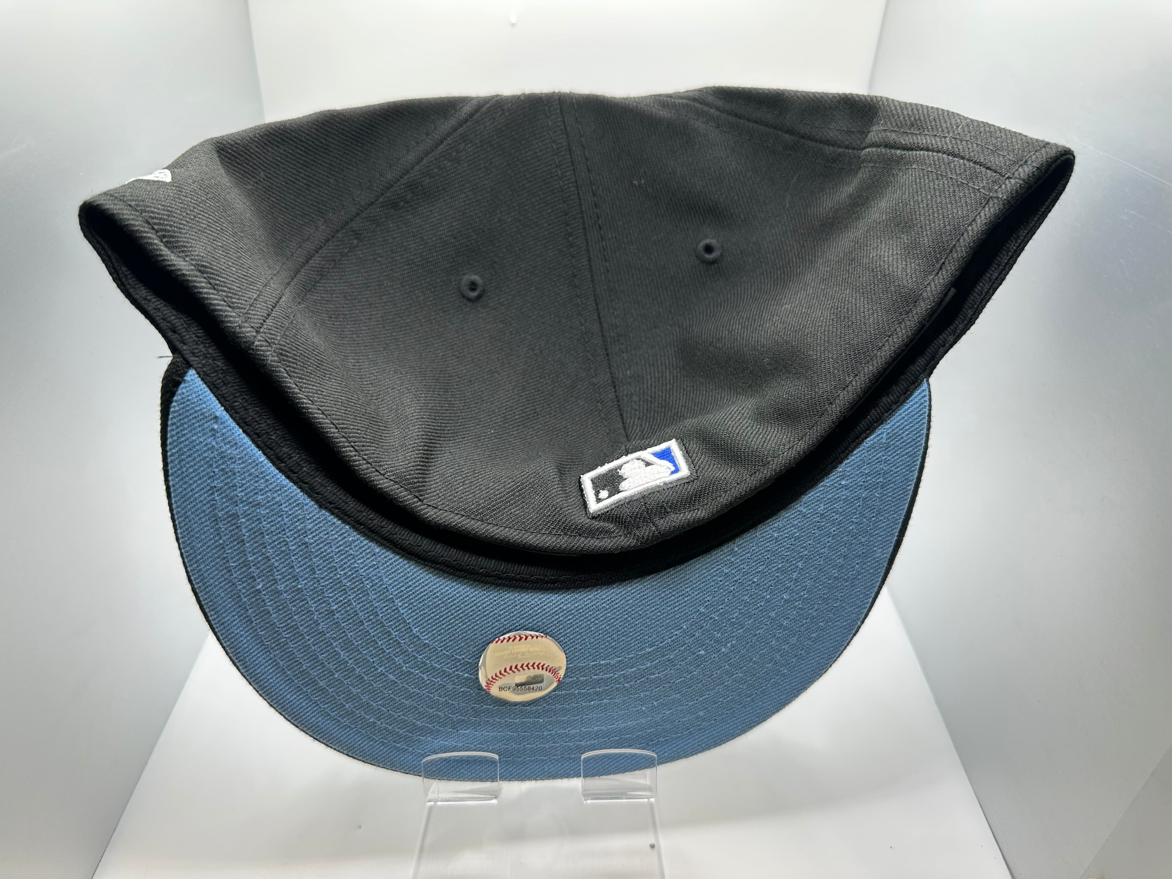 Montreal Expos New Era 59Fifty Fitted Hat - Size 8