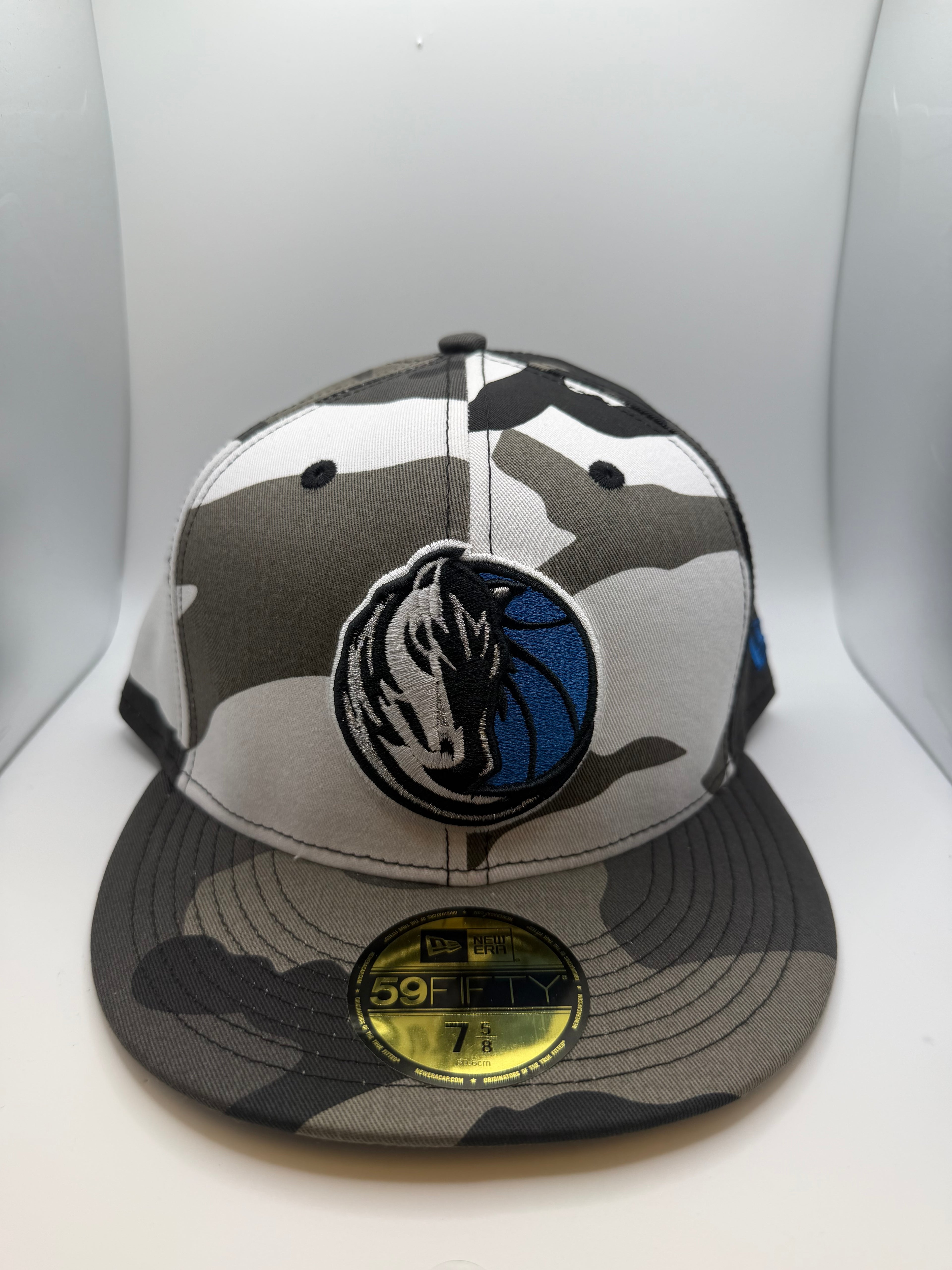 Dallas Mavericks New Era 59Fifty Fitted Hat - Size 7 5/8