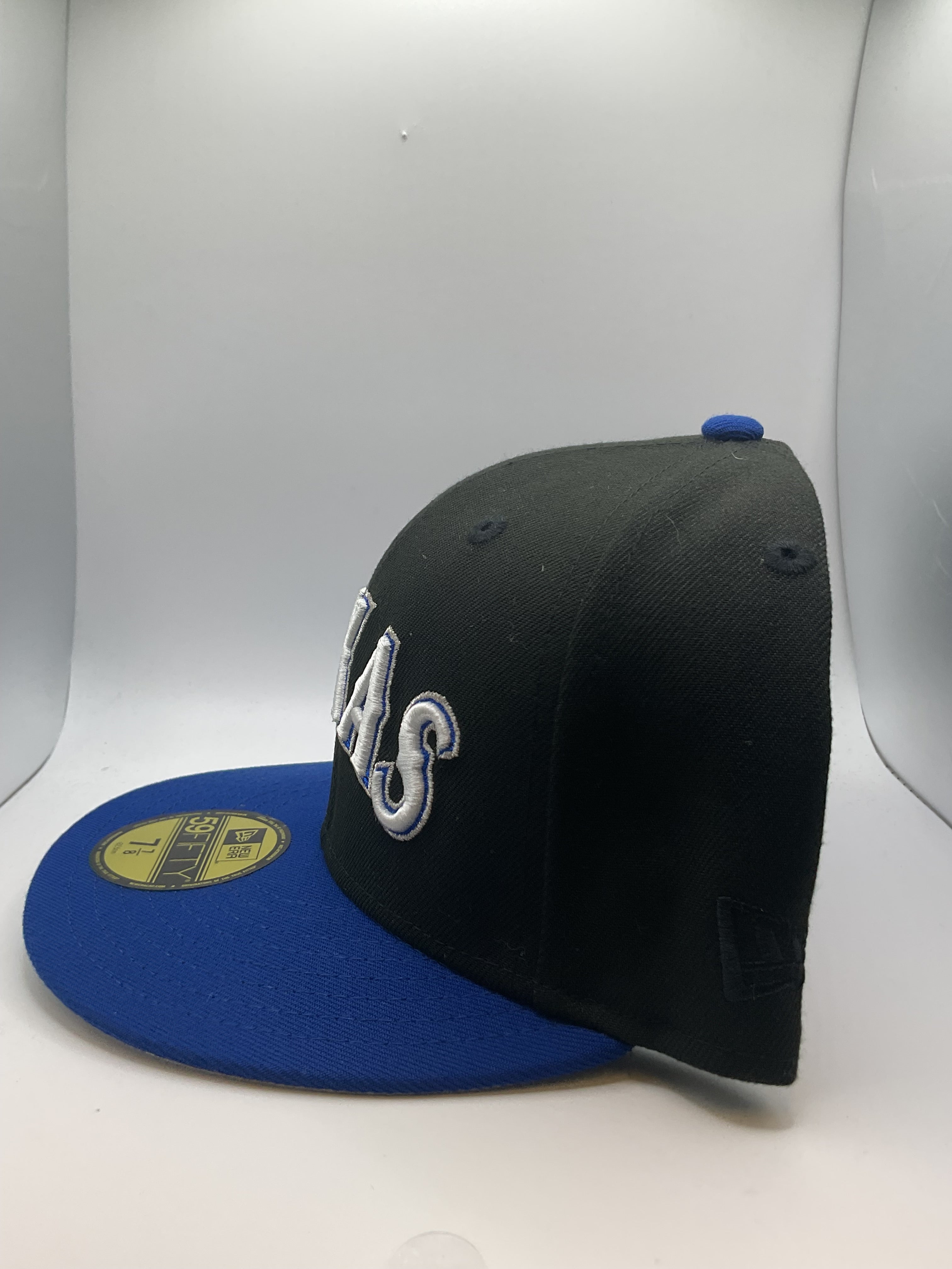 Texas Rangers New Era 59Fifty Fitted Hat - Size 7 7/8