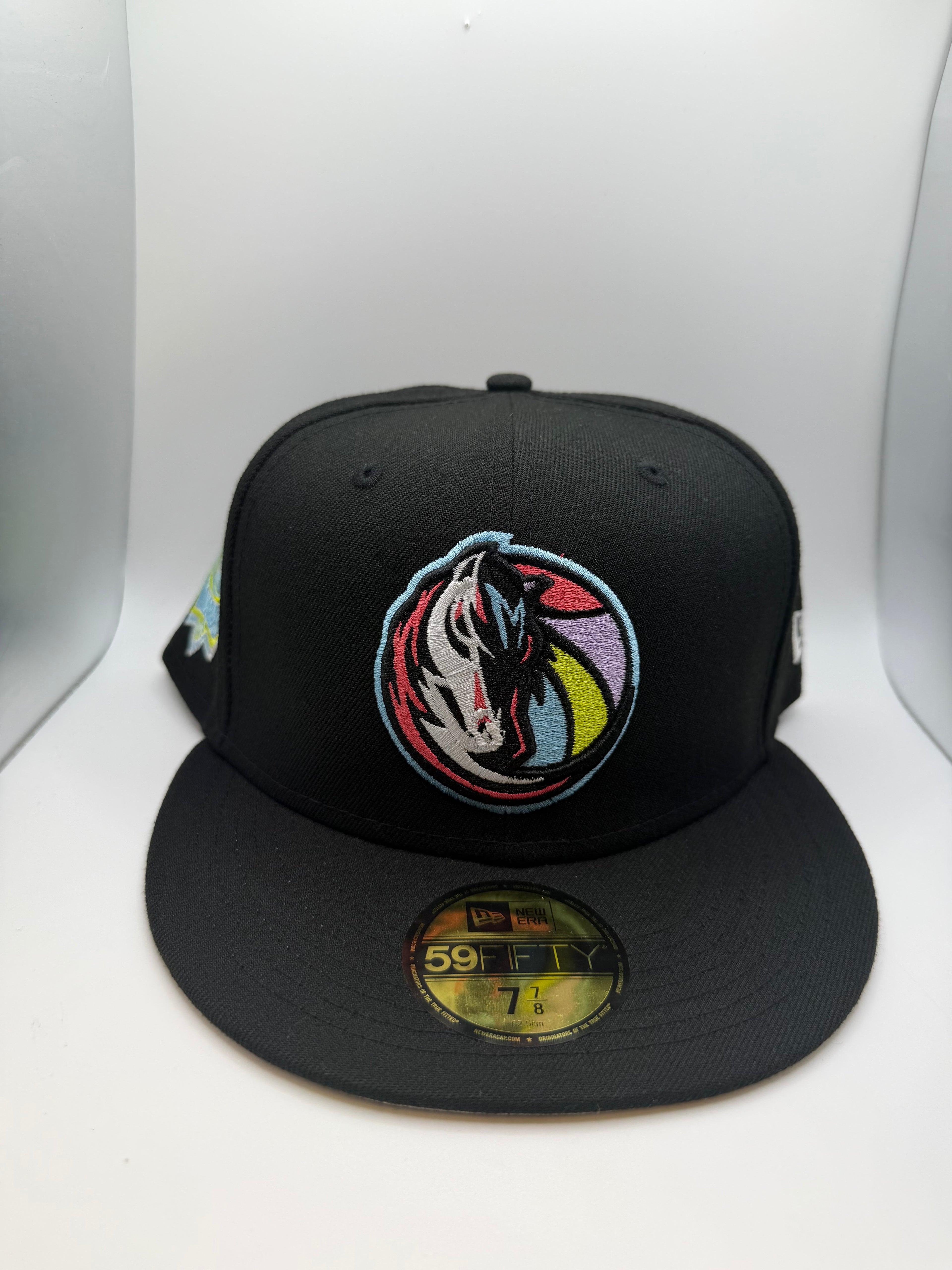 Dallas Mavericks  New Era 59Fifty Fitted Hat - Size 7 7/8
