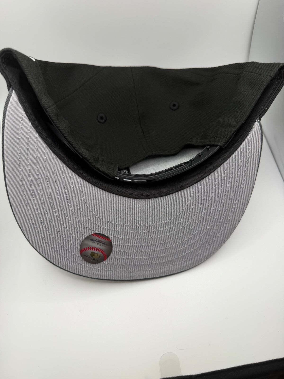 Texas Rangers "Cow" Upside Down T 9Fifty Snapback Hat