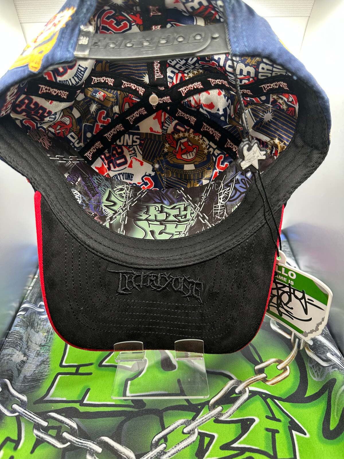 ThirtyOne Hats "World Series" Wahoo Hat - NEW - Full Set