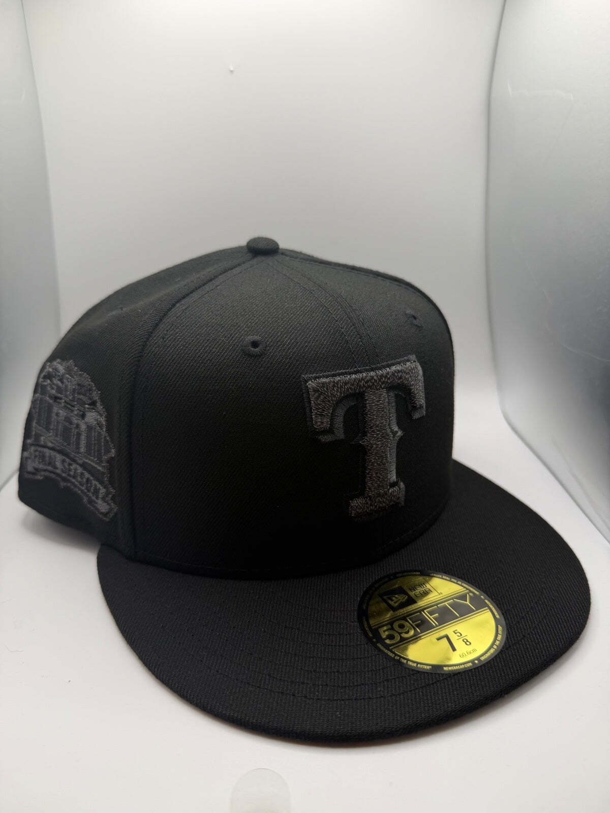 Texas Rangers "Reflective 1.0" Hat Club New Era 59Fifty Hat - Size 7 5/8